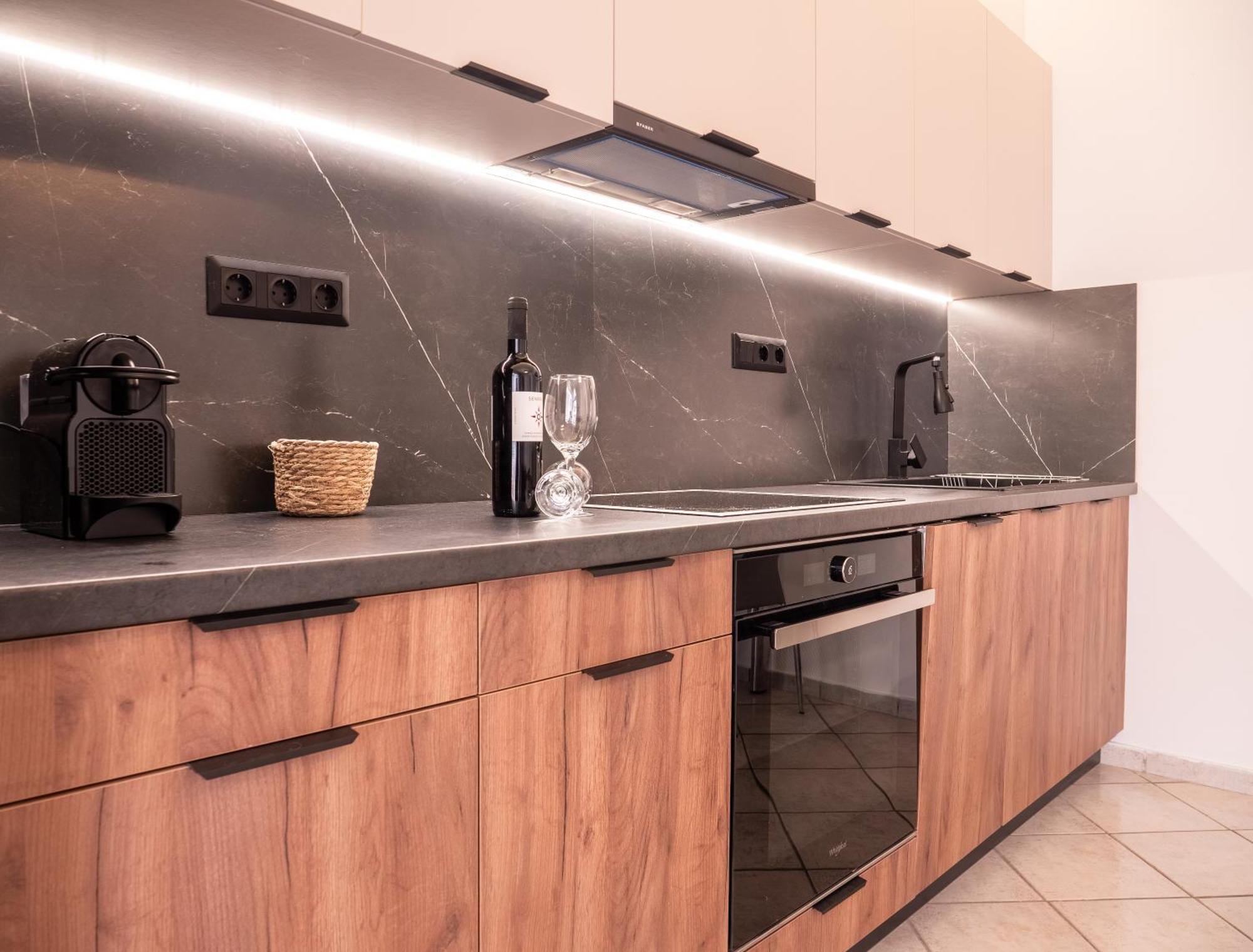 Athina'S Home Piraeus Ngoại thất bức ảnh