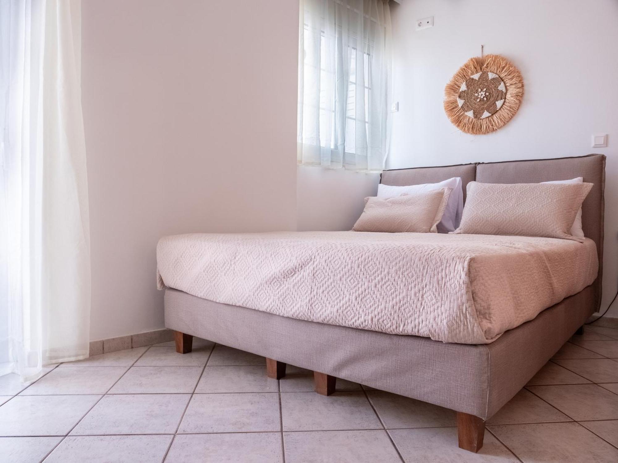 Athina'S Home Piraeus Ngoại thất bức ảnh
